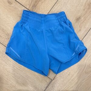 Lululemon Carolina Blue Hotty Hot 2.5” size 0